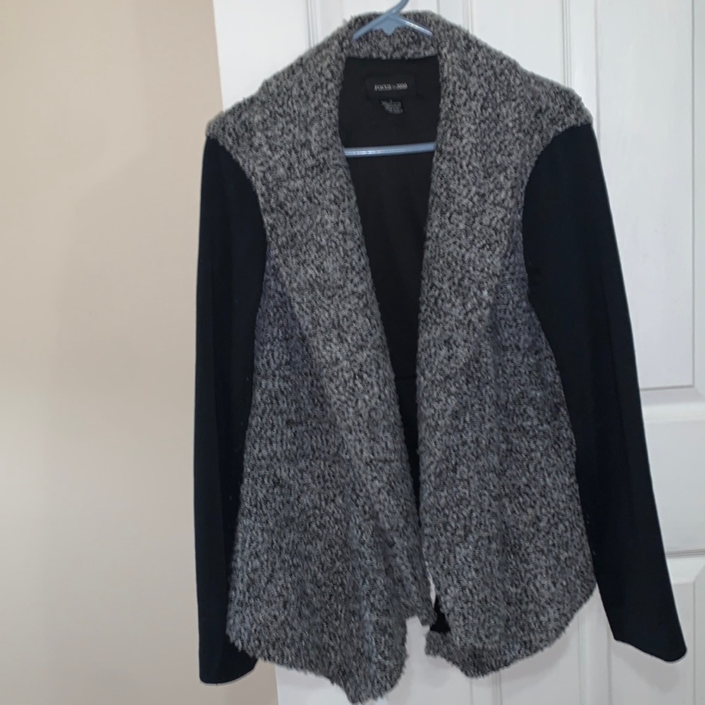 Women’s Focus 2000 cardigan sweater size 12
